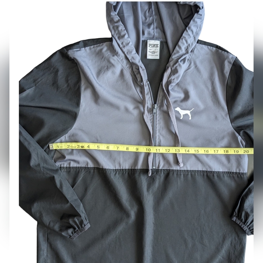 PINK Victoria's Secret | Women's Black and Grey Windbreaker Size (XS) - Picture 3 of 7